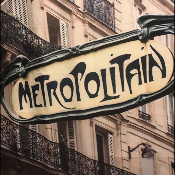 Meet your Posher, Amy - Picture 1 of 2